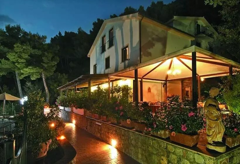 هتل Villa Delle Meraviglie