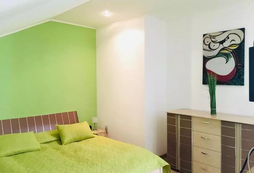 ペンション Penzion Hradby