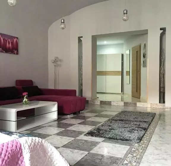 ペンション Penzion Hradby