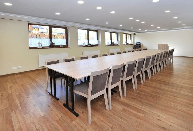 リゾートホテル Aplend Tatry Holiday