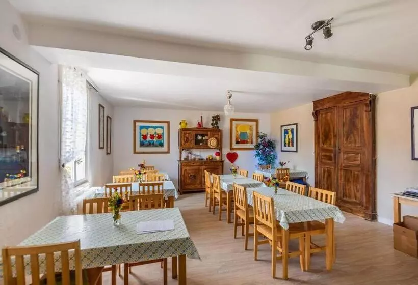 ベッドアンドブレックファースト La Charrue