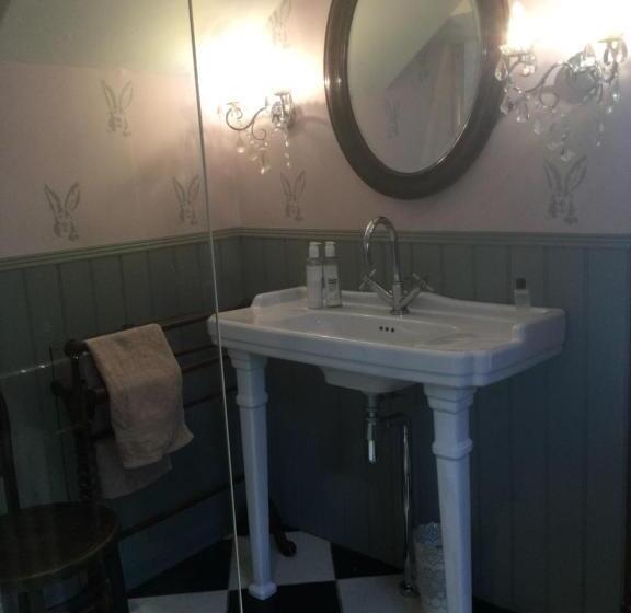 צימר Nether Dallachy Farmhouse