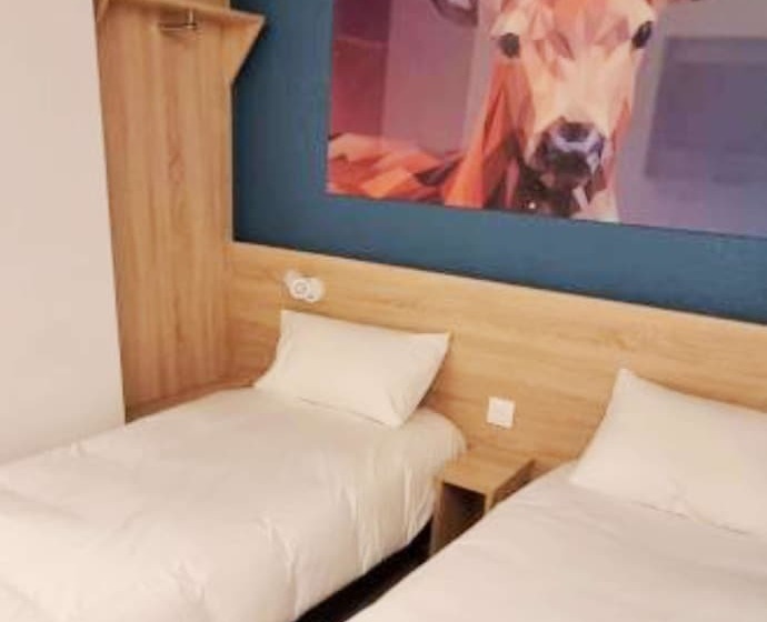 هتل Kyriad Direct Narbonne Sud