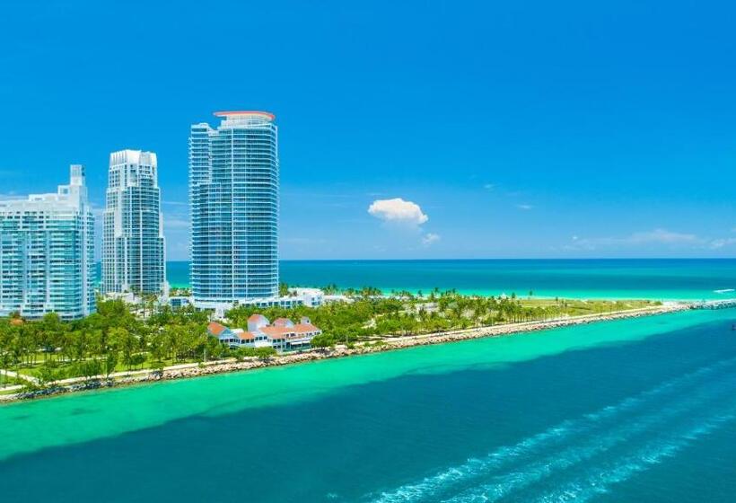 Luxurious Private Condo At 1 Hotel & Homes   1545