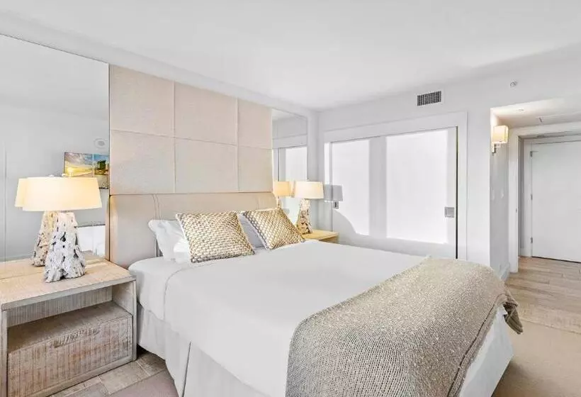 Luxurious Private Condo At 1 Hotel & Homes   1545