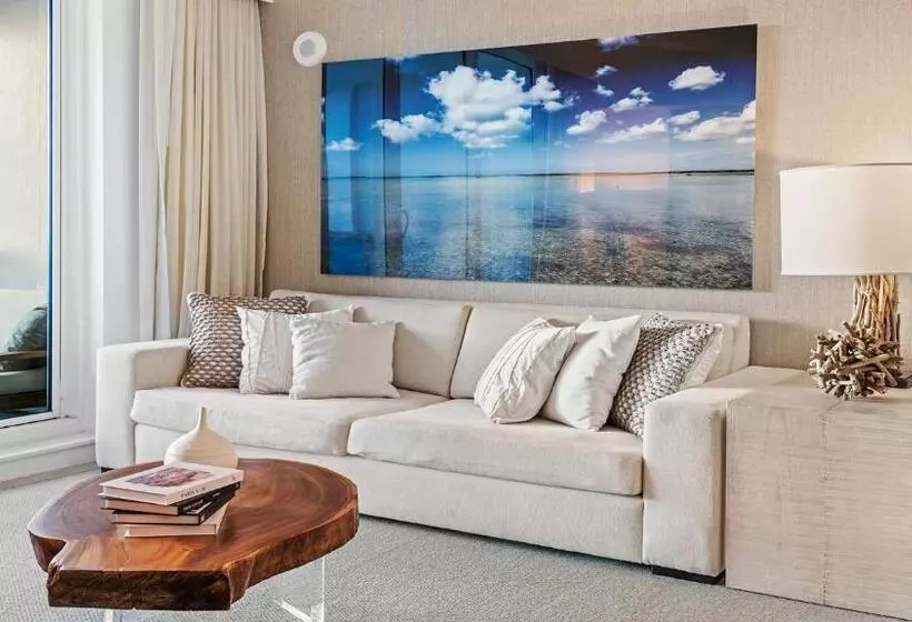 Luxurious Private Condo At 1 Hotel & Homes   1545