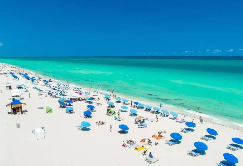 Luxurious Private Condo At 1 Hotel & Homes   1545