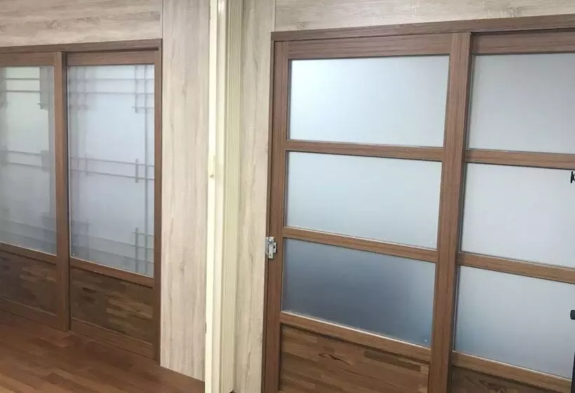 هتل 枋寮枋居背包客棧fang Ju Backpackers