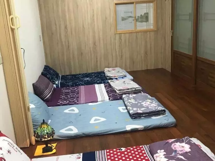 هتل 枋寮枋居背包客棧fang Ju Backpackers