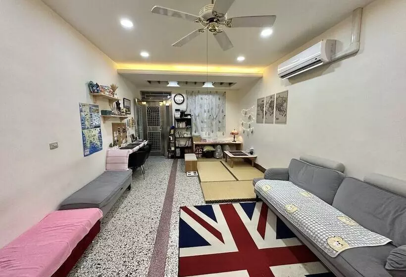 هتل 枋寮枋居背包客棧fang Ju Backpackers