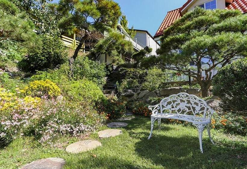 בית מלון כפרי Gurye Deulangil Pension