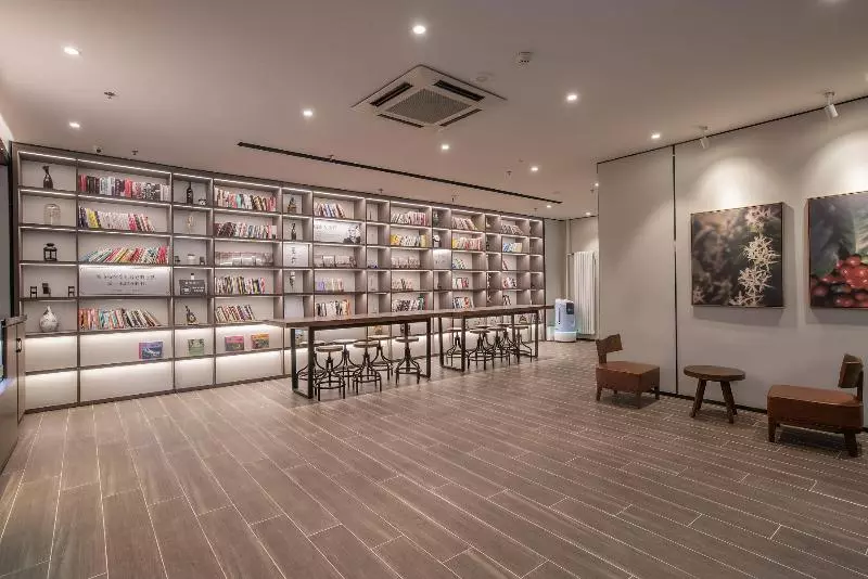 Hotelli Hanting Express Hebi He Bi Yu Long Ai Zhi City