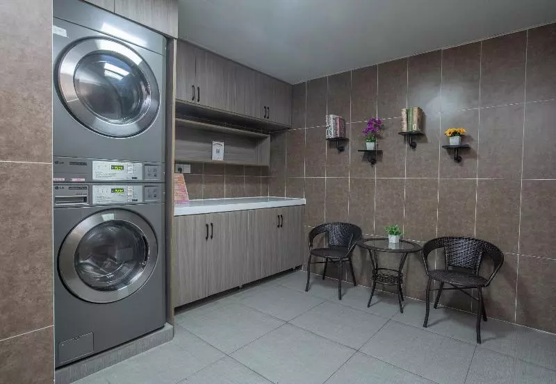 Hotelli Hanting Express Hebi He Bi Yu Long Ai Zhi City