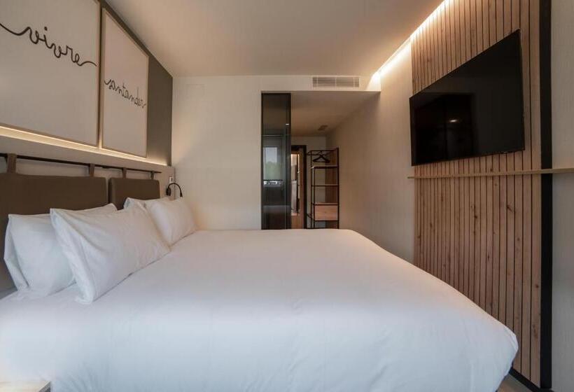 هتل ibis Styles Santander