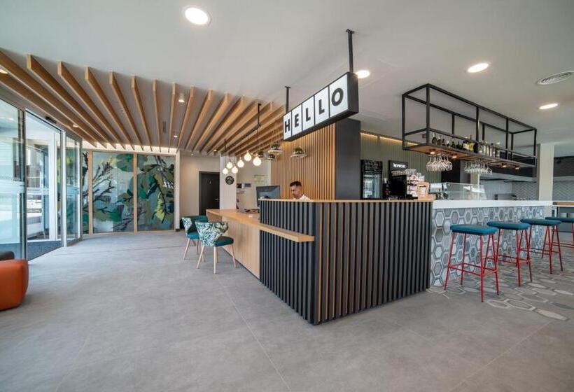 هتل ibis Styles Santander