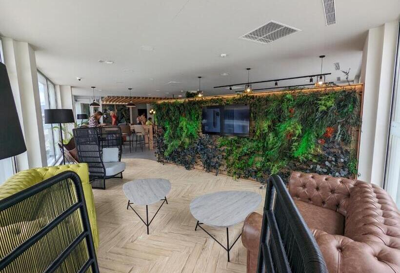 هتل ibis Styles Santander