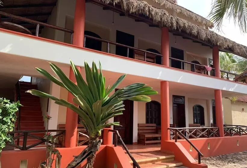 Hotelli Nexpa Surf Cabañas Mar De Noche