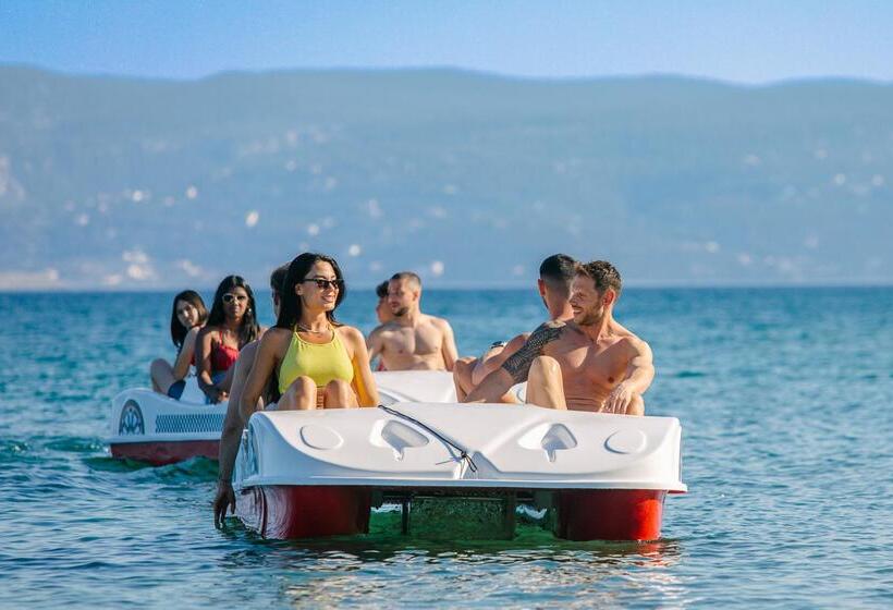 فندق Isla Brown Corinthia Resort & Spa, Curio Collection Hilton