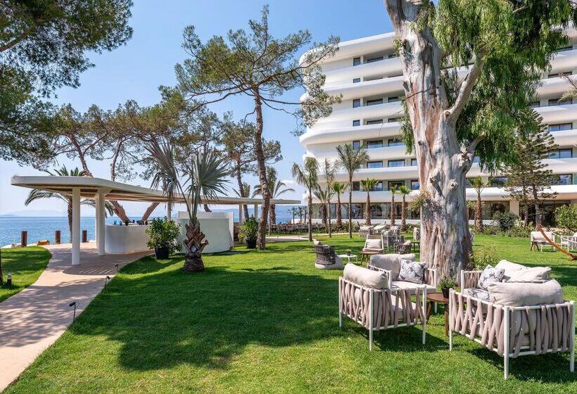 فندق Isla Brown Corinthia Resort & Spa, Curio Collection Hilton