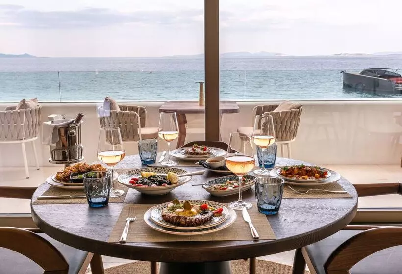 Hotelli Isla Brown Corinthia Resort & Spa, Curio Collection Hilton