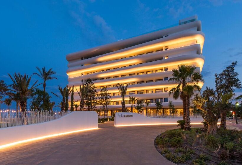 فندق Isla Brown Corinthia Resort & Spa, Curio Collection Hilton