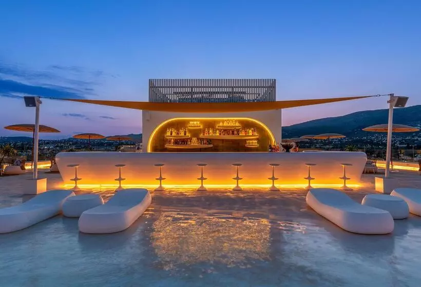 Hotelli Isla Brown Corinthia Resort & Spa, Curio Collection Hilton