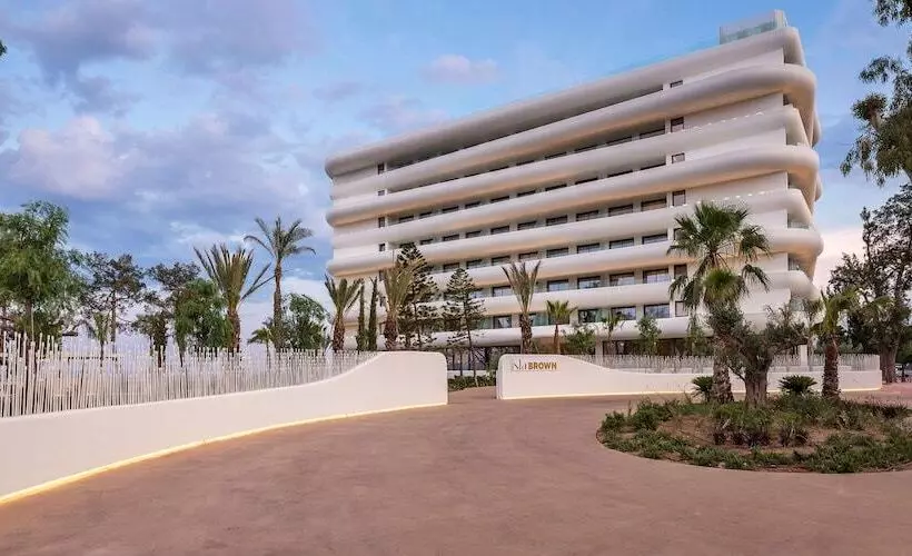 Hotelli Isla Brown Corinthia Resort & Spa, Curio Collection Hilton