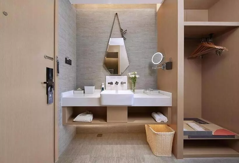 Atour Hotel Guangzhou Panyu City Bridge