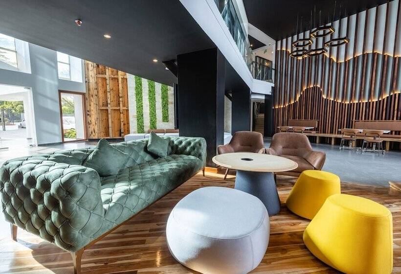 هتل Giraffe Beach