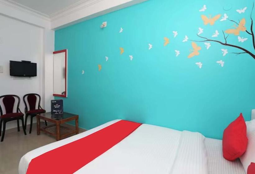 هتل Goroomgo Luxury Star Inn Airport Bhubaneswar