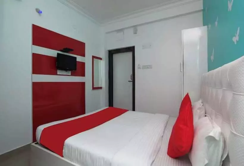 هتل Goroomgo Luxury Star Inn Airport Bhubaneswar