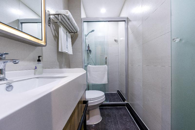 호텔 Hanting Express Shanghai Zhizaoju Road