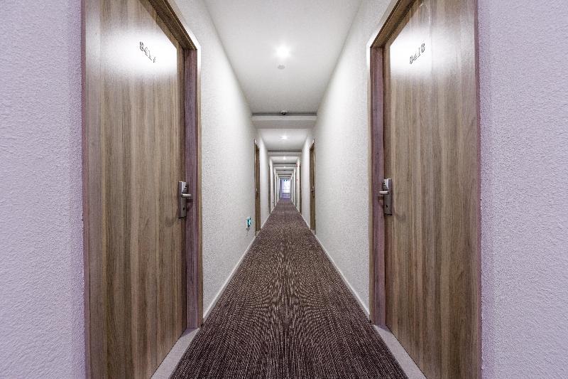 호텔 Hanting Express Shanghai Zhizaoju Road