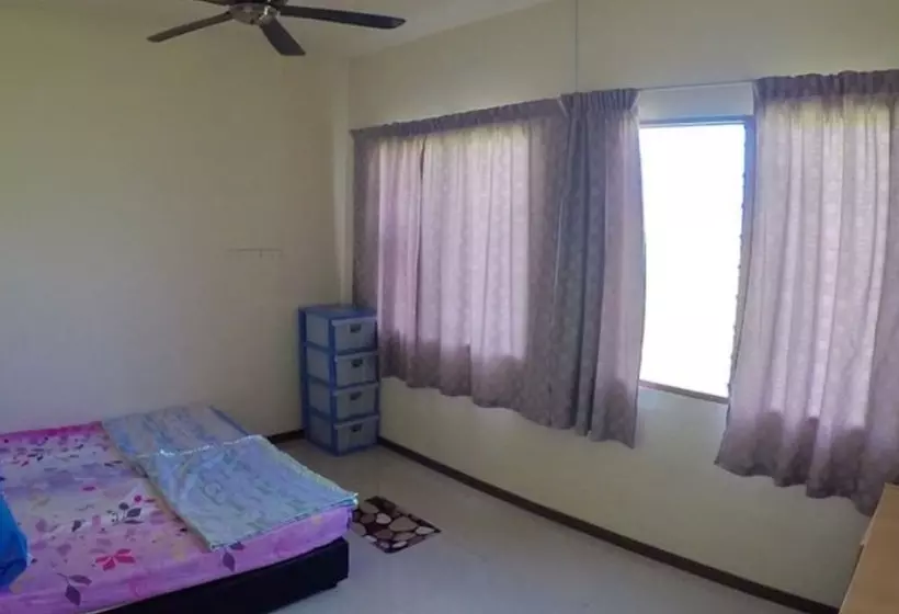 هتل Home Valley Homestay Tambunan By Oyo Rooms