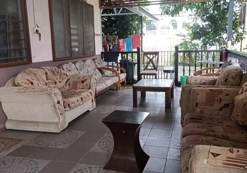 هتل Home Valley Homestay Tambunan By Oyo Rooms