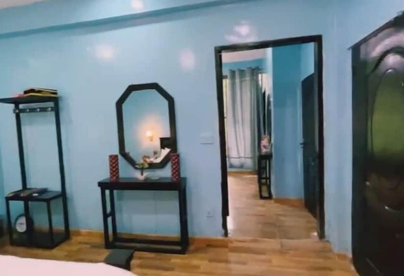 هتل Rosewood Lodges