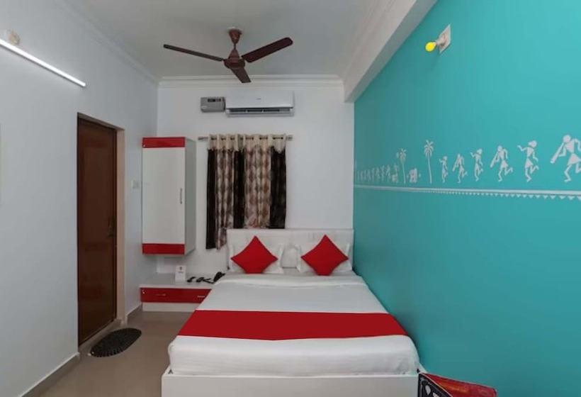هتل Goroomgo Luxury Star Inn Airport Bhubaneswar
