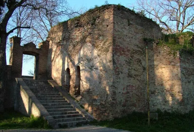 Hotelli Stari Podrum