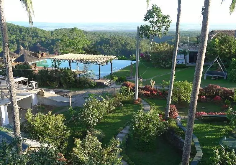 Hotelli The Duyan House At Sinagtala Resort