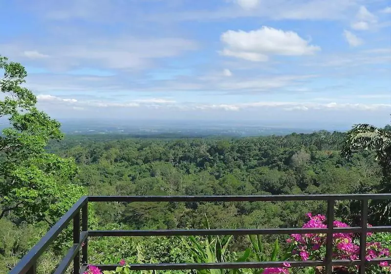 Hotelli The Duyan House At Sinagtala Resort