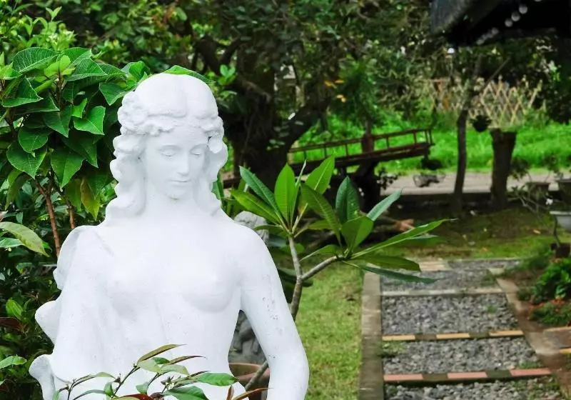 Hotelli The Duyan House At Sinagtala Resort