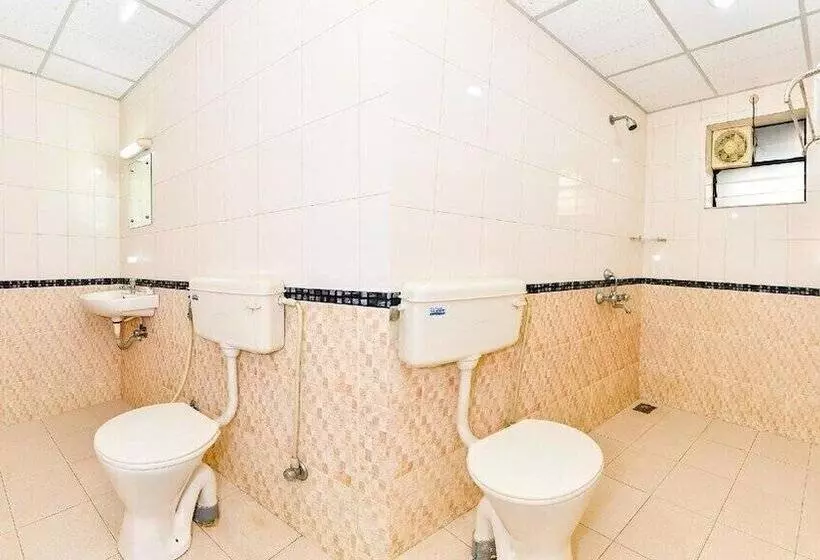 Hotelli Tri Star Residency Ernakulam