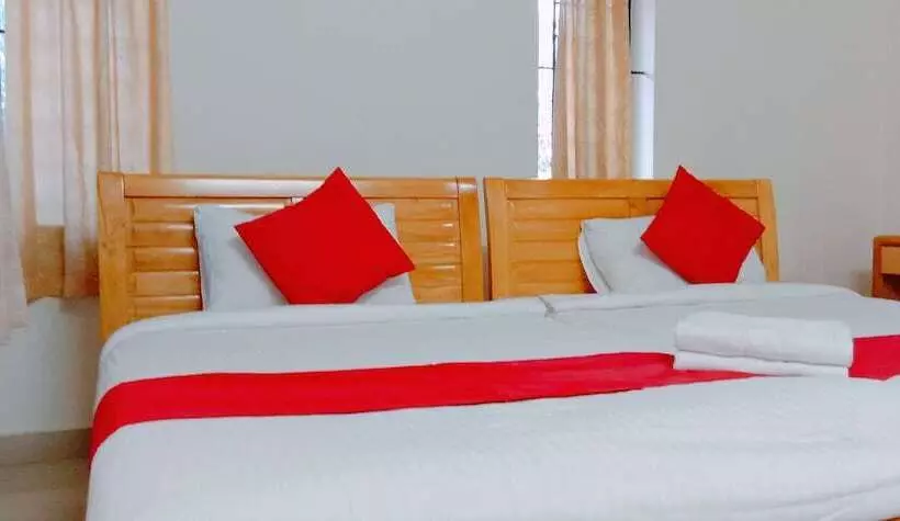 Hotelli Tri Star Residency Ernakulam