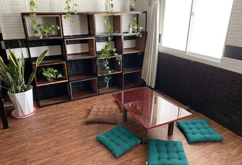 پانسیون Homestay Tits