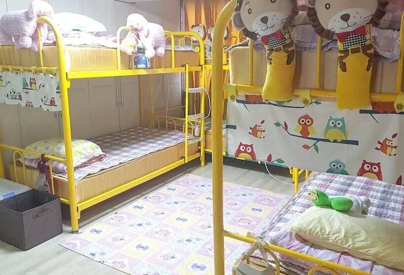 پانسیون Red Dragonfly Guesthouse Jeju