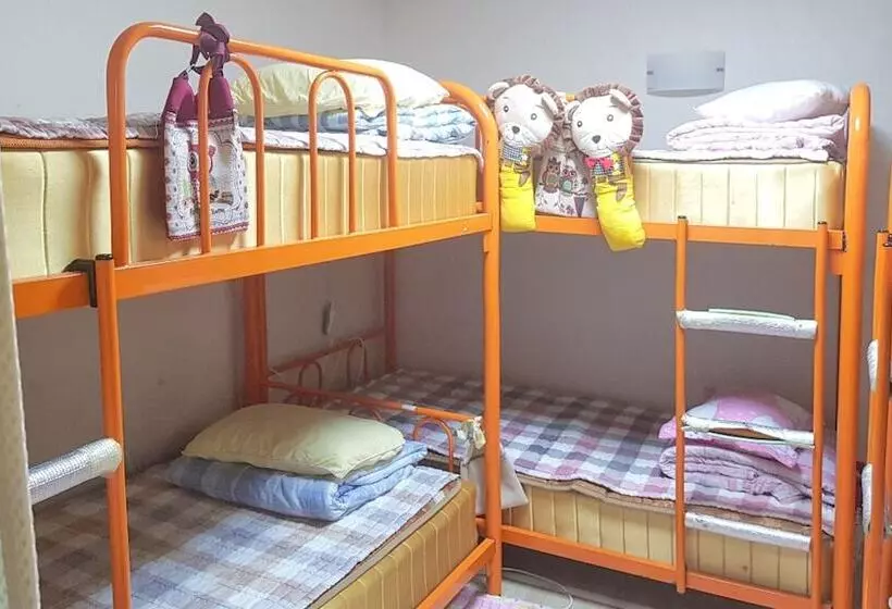 پانسیون Red Dragonfly Guesthouse Jeju