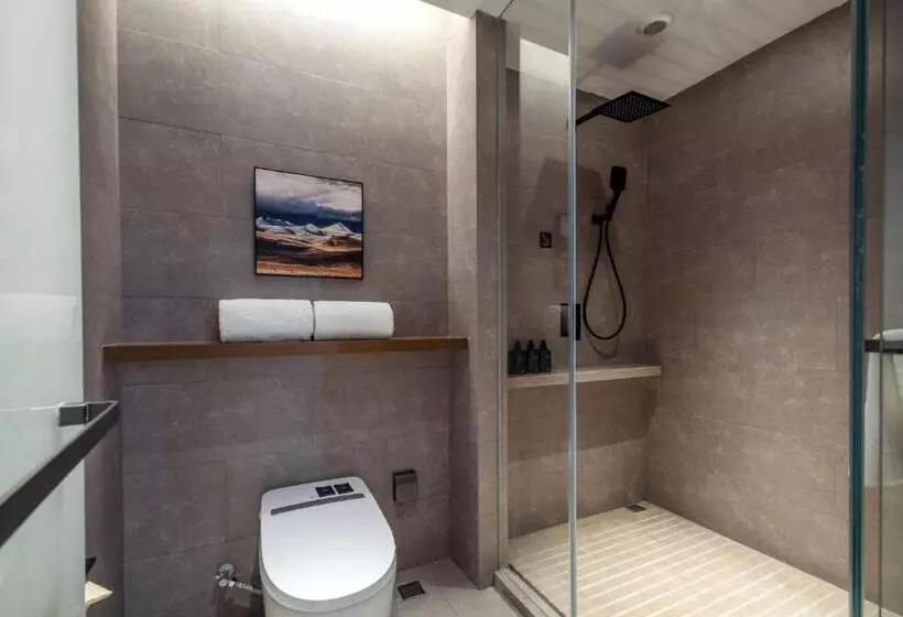 Atour Hotel Hangzhou East Railway Station West Square