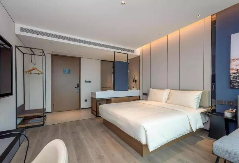 Atour Hotel Hangzhou East Railway Station West Square