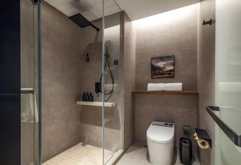 Atour Hotel Hangzhou East Railway Station West Square