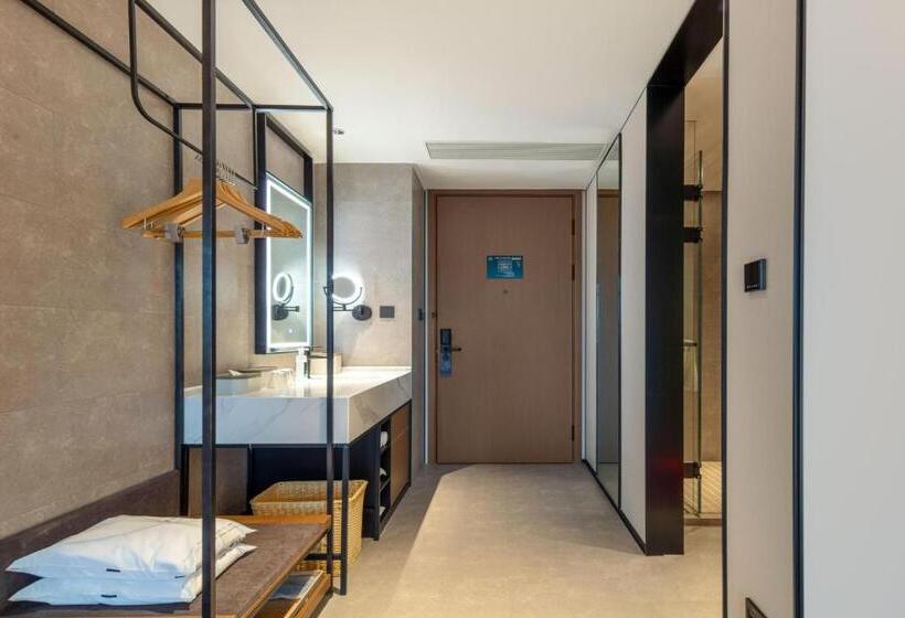 Atour Hotel Hangzhou East Railway Station West Square